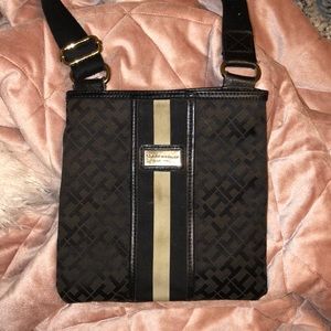 Tommy hilfiger purse